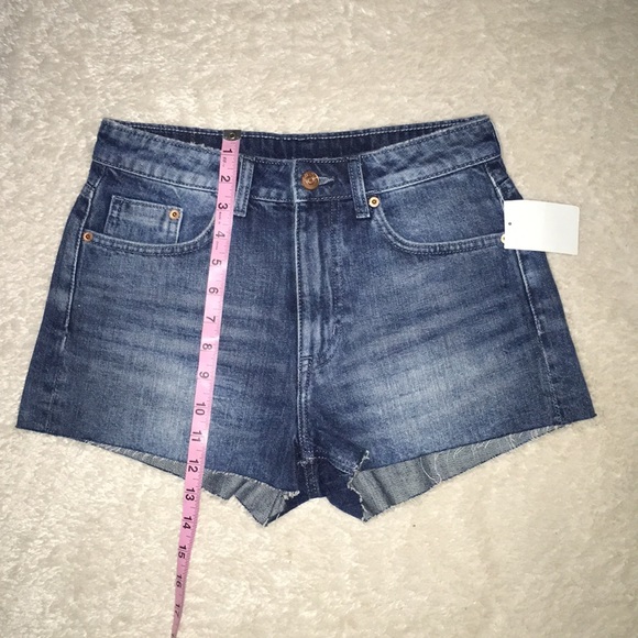 High waisted Denim Shorts. - Picture 5 of 5